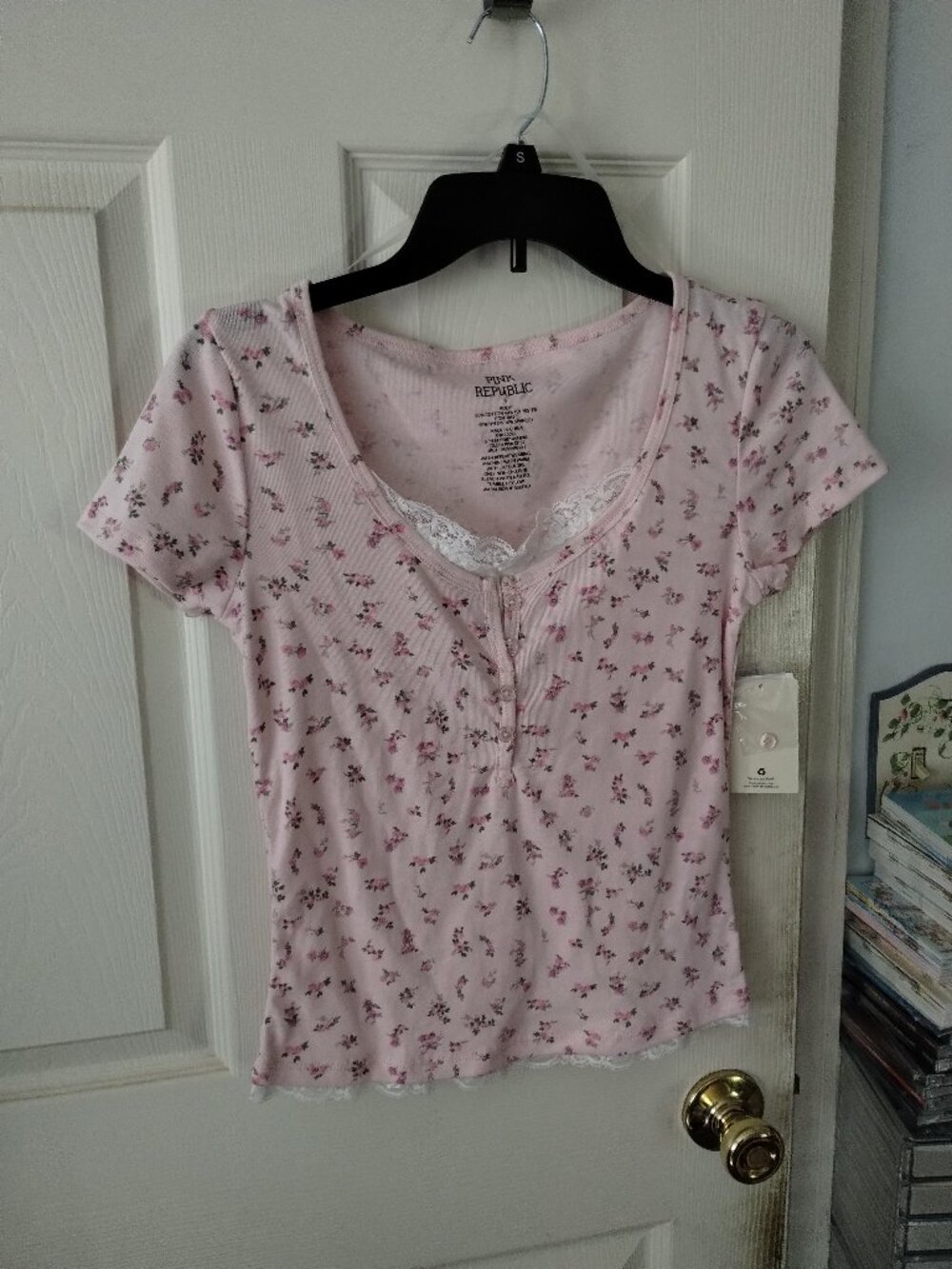 Pink Republic girl's pink with lace floral short sleeve shirt,size- large.NWT
